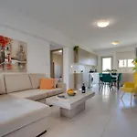 Lemon Paradise Centre 200m From Апартаменты
