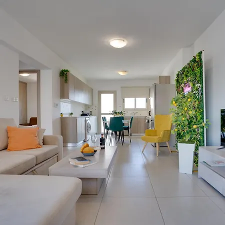 Lemon Paradise Centre 200m From Apartment Larnaca