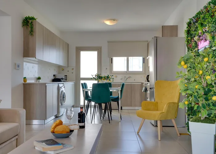 Lemon Paradise Centre 200m From